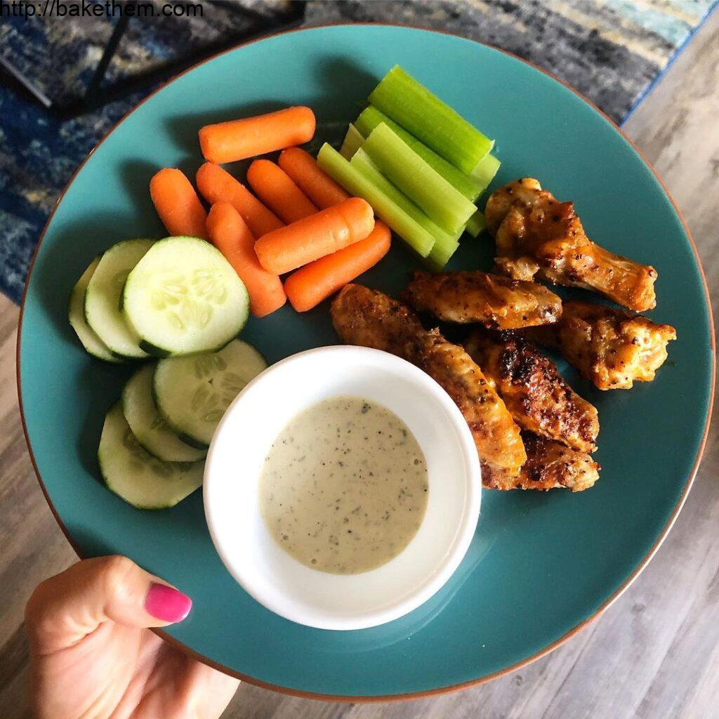 A little wing plate to cure the Sunday snackies. I got plain unbreaded wings fro…