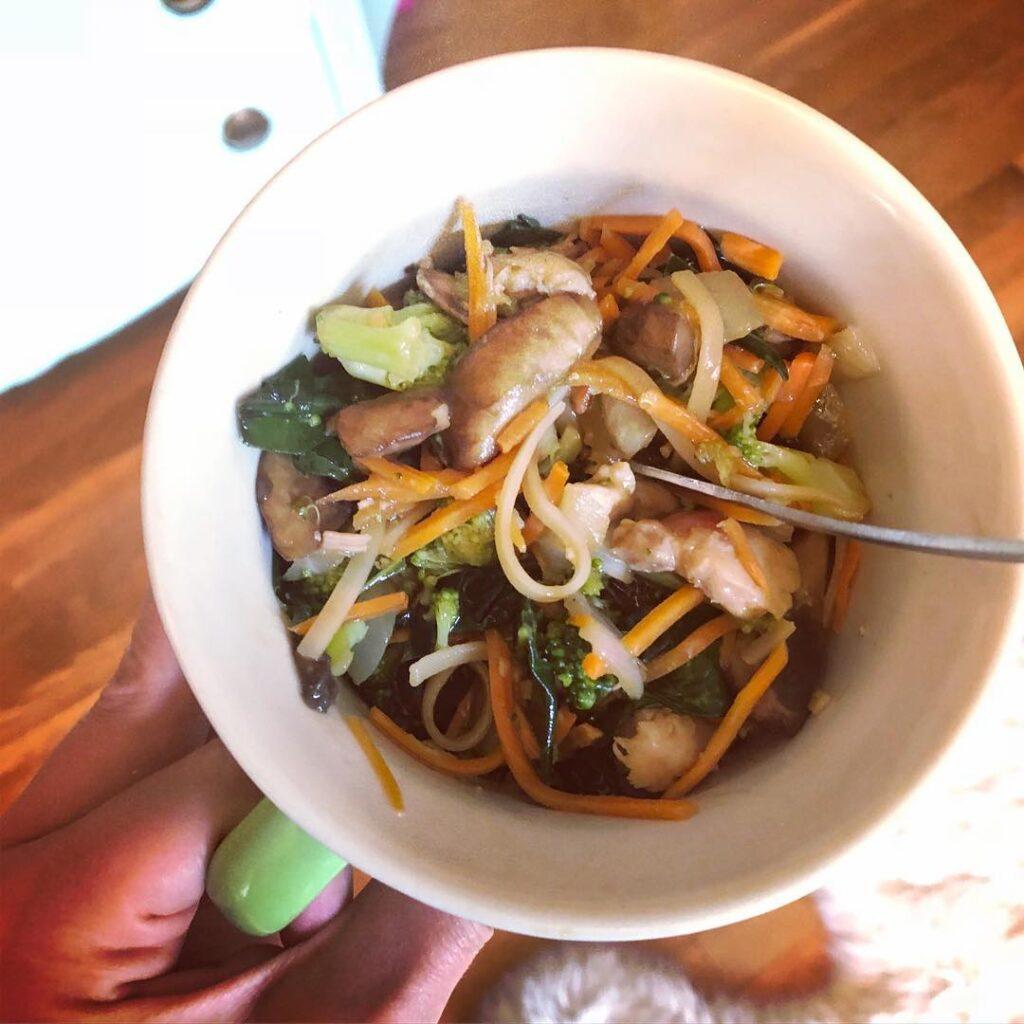 A simple lil stir fry with collard greens, broccoli, carrots, zucchini, mushroom…