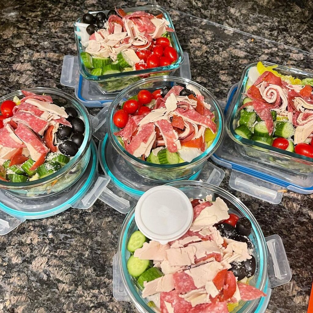 Italian “sub” salads for lunch this week! All the yum of my favorite sammy, minu…