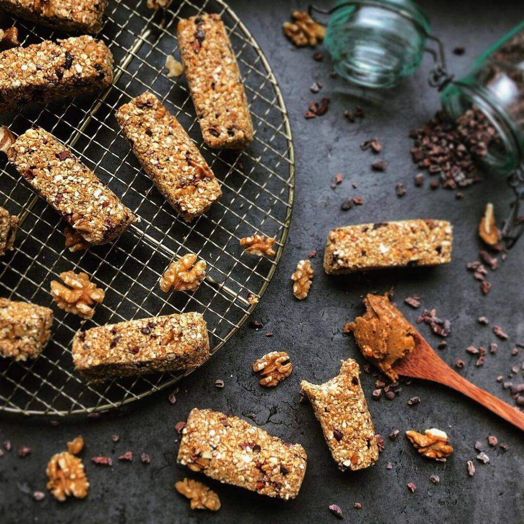 RECIPE BELOW I Made some no-bake granola bars the other day – with LOTS of peanu…