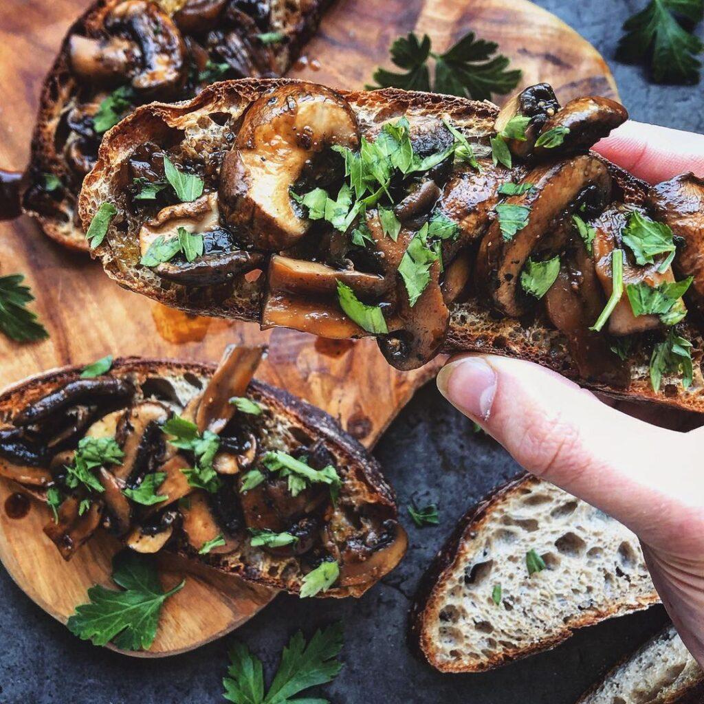 RECIPE BELOW I Mushrooms on toast. Just in case you’d want to mix it up every on…