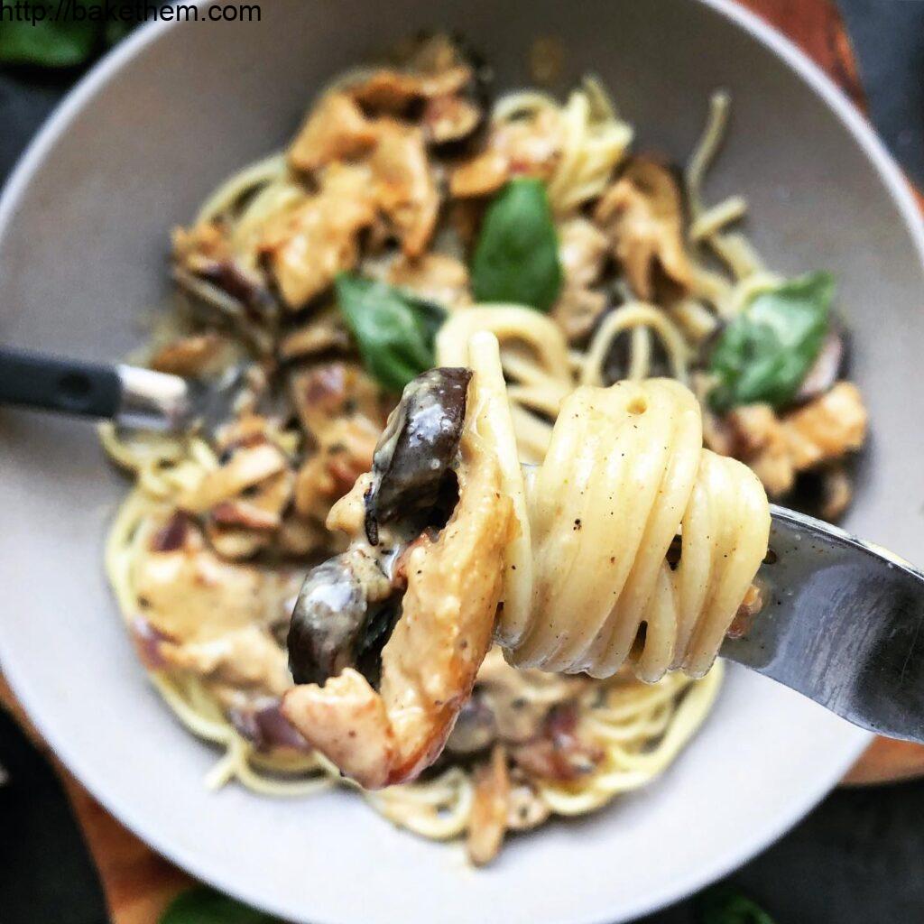 RECIPE BELOW I Who could ever say no to pasta?! Especially if it’s a 10 minute m…