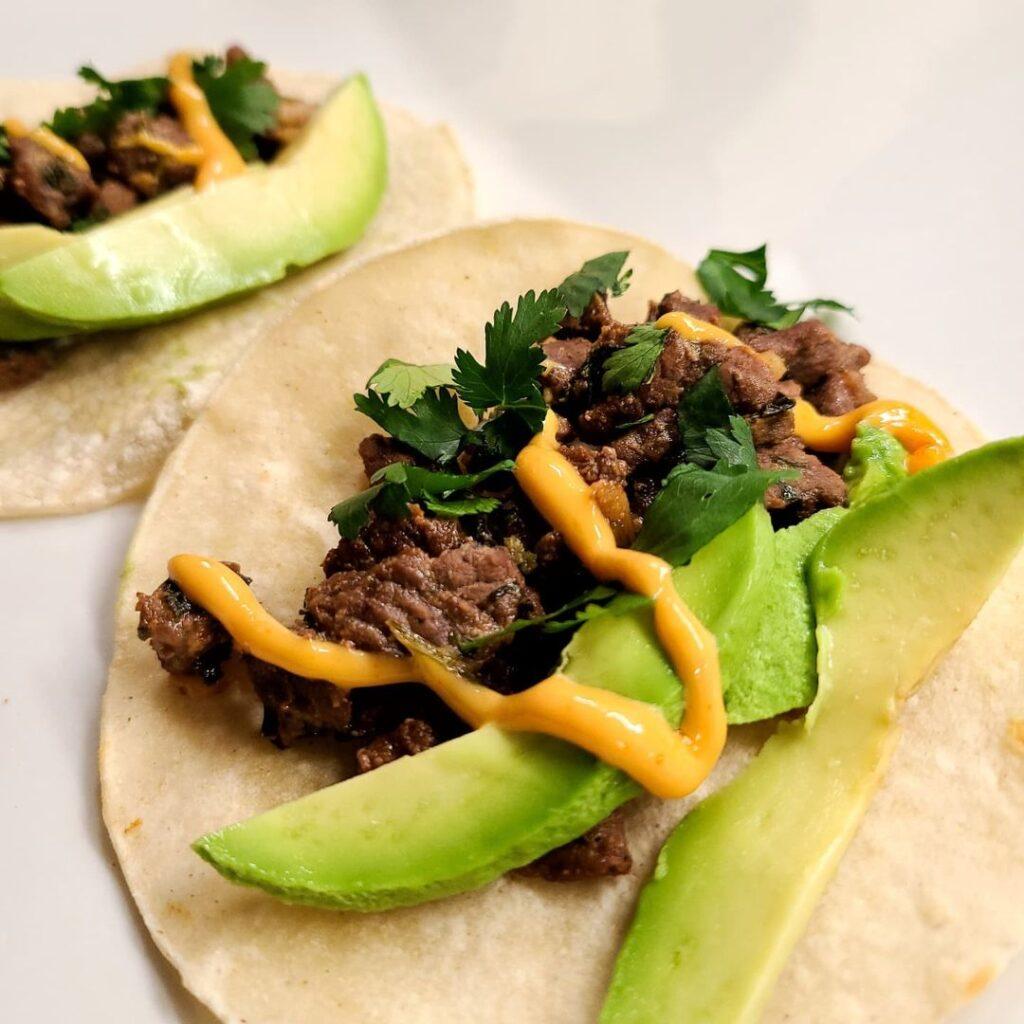 Simple simple taco night 

25 calorie tortillas 

Makes me feel less guilty abou…